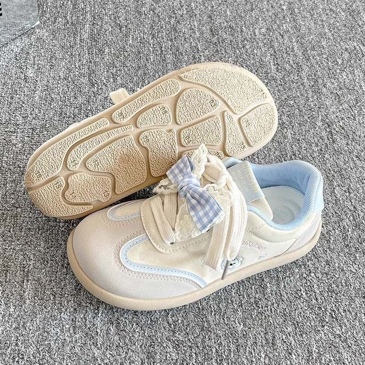 Damen Verspielte Sneakers mit Rüschendetail und bequemer Dämpfung Heidi Mode - Image 3