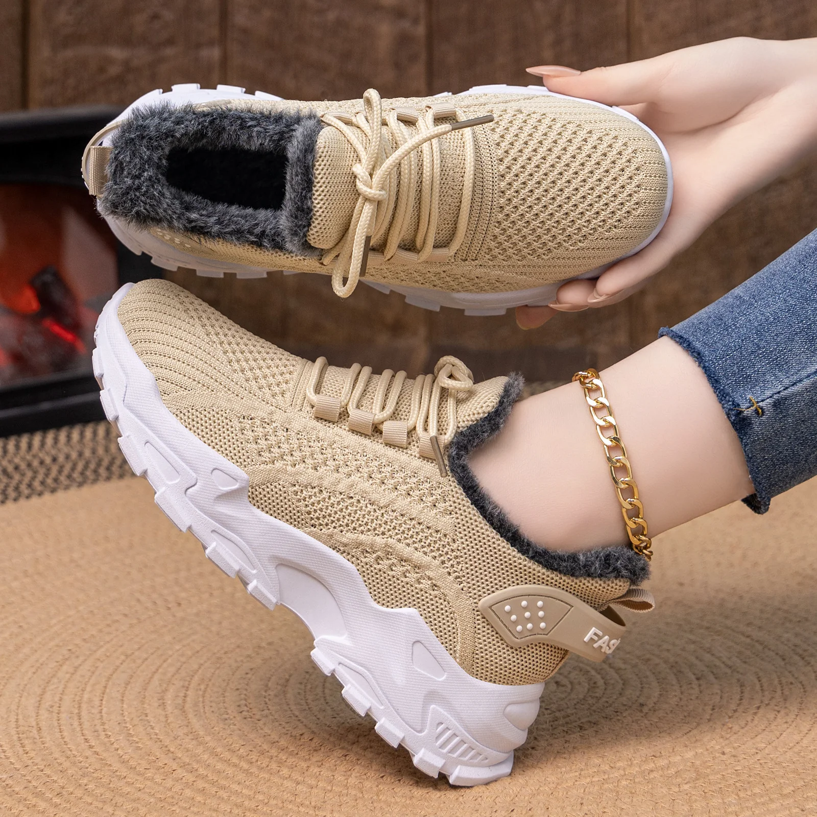 Damen Warmgefütterte Sneakers mit innovativer Strickoberfläche Heidi Mode - Image 9