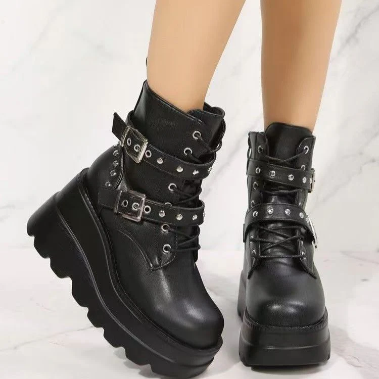 Damen Wedge-Stiefeletten mit dekorativen Schnallen und robuster Profilsohle Heidi Mode - Image 4