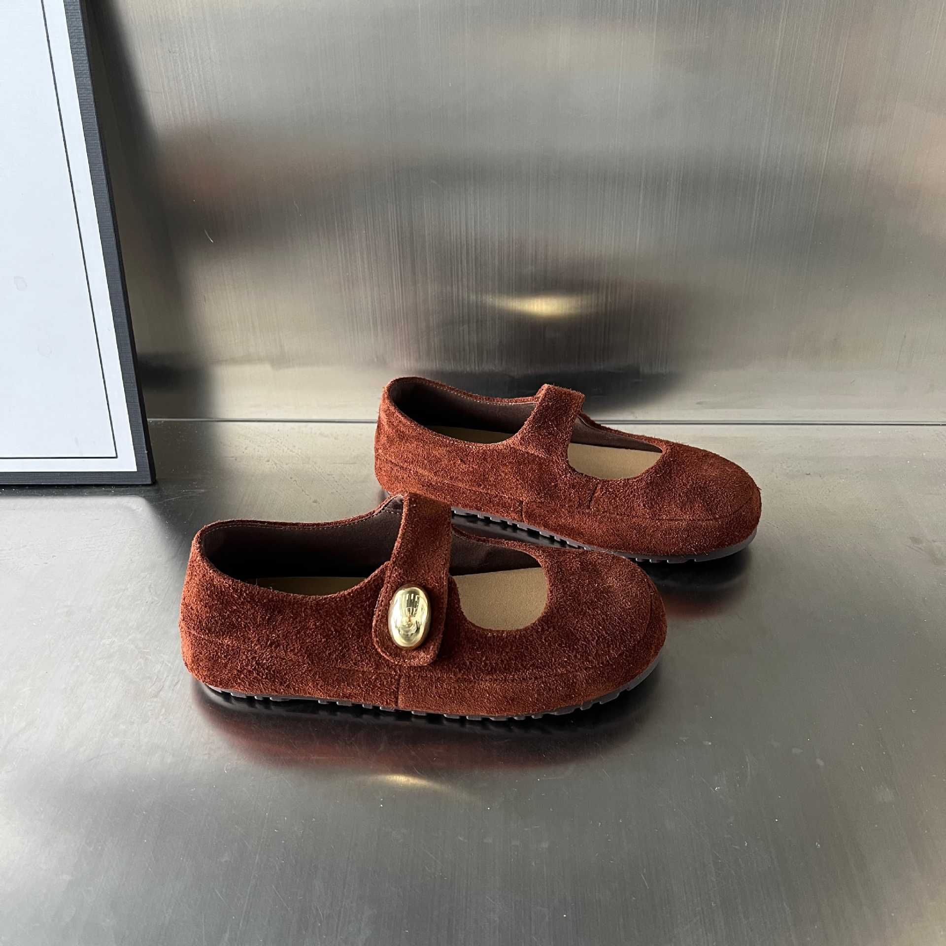 Damen Weiche Mokassins mit praktischem Riemenverschluss und luxuriösem Wildleder Heidi Mode - Image 4
