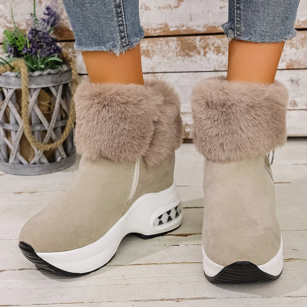 Damen Winterliche Sneaker-Stiefel mit flauschigem Kunstfellkragen und innovativer Sohle Heidi Mode