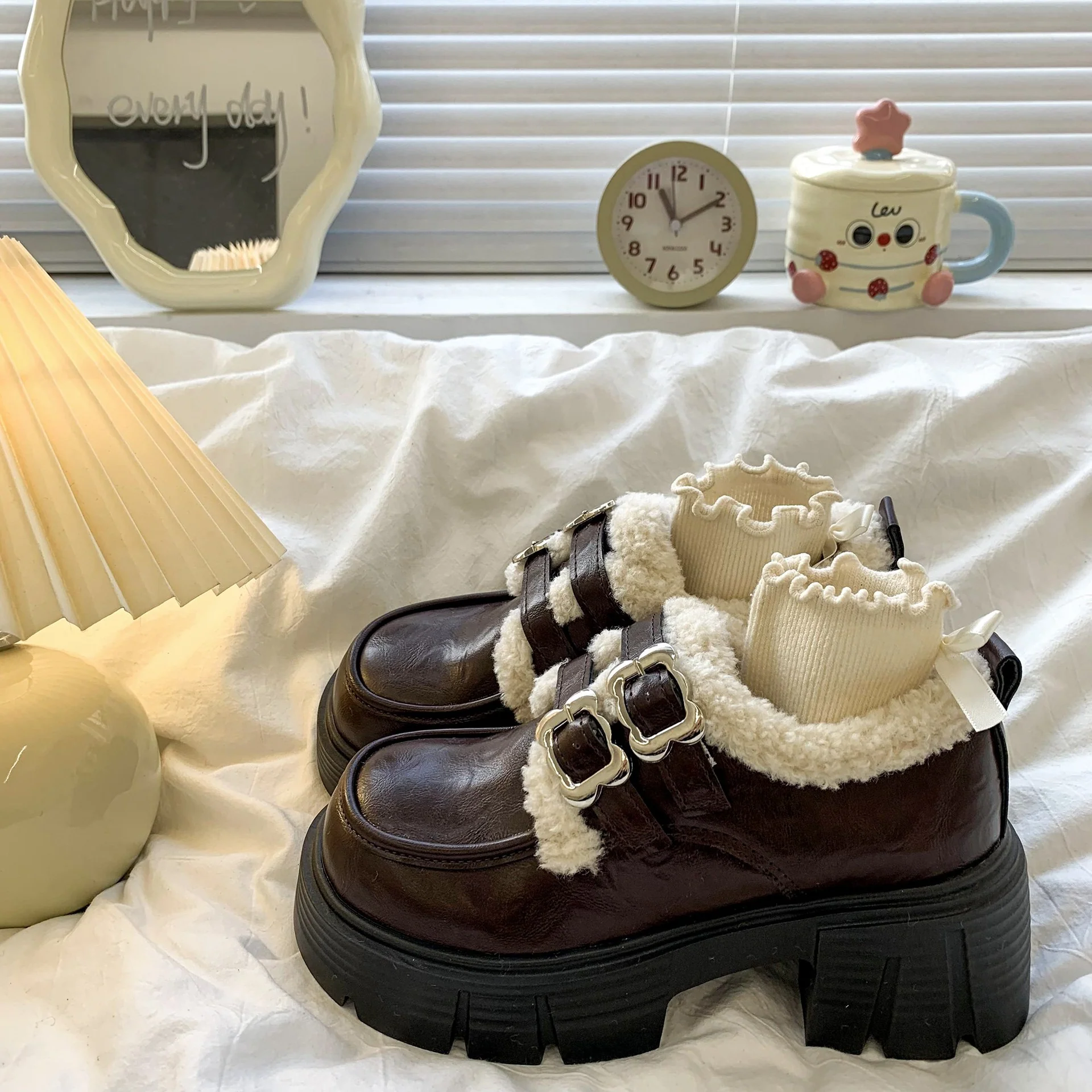 Damen Winterstiefel mit flauschigem Innenfutter und modischer Schnalle Heidi Mode - Image 6