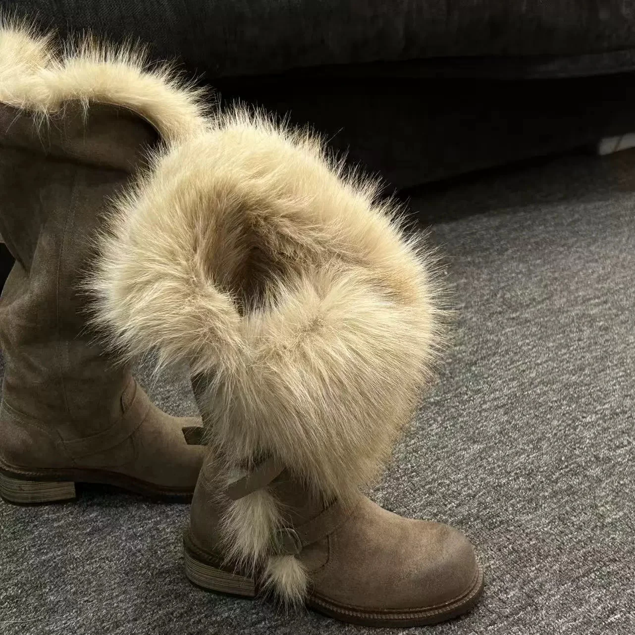 Damen Winterstiefel mit flauschigem Kunstfellkragen und modischen Schnallen Heidi Mode - Image 6