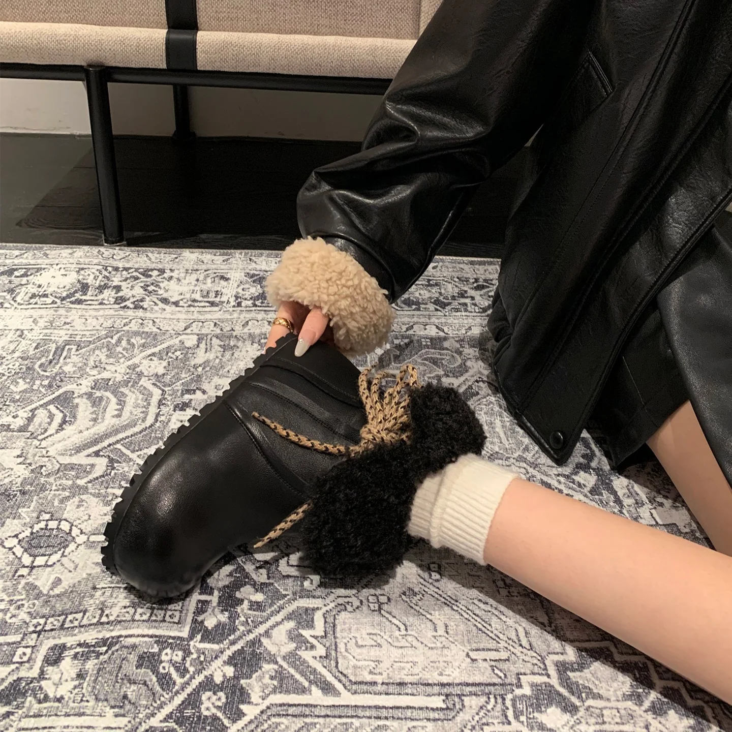 Damen Winterstiefel mit kuscheligem Innenfutter und modischer Schnürung Heidi Mode - Image 3
