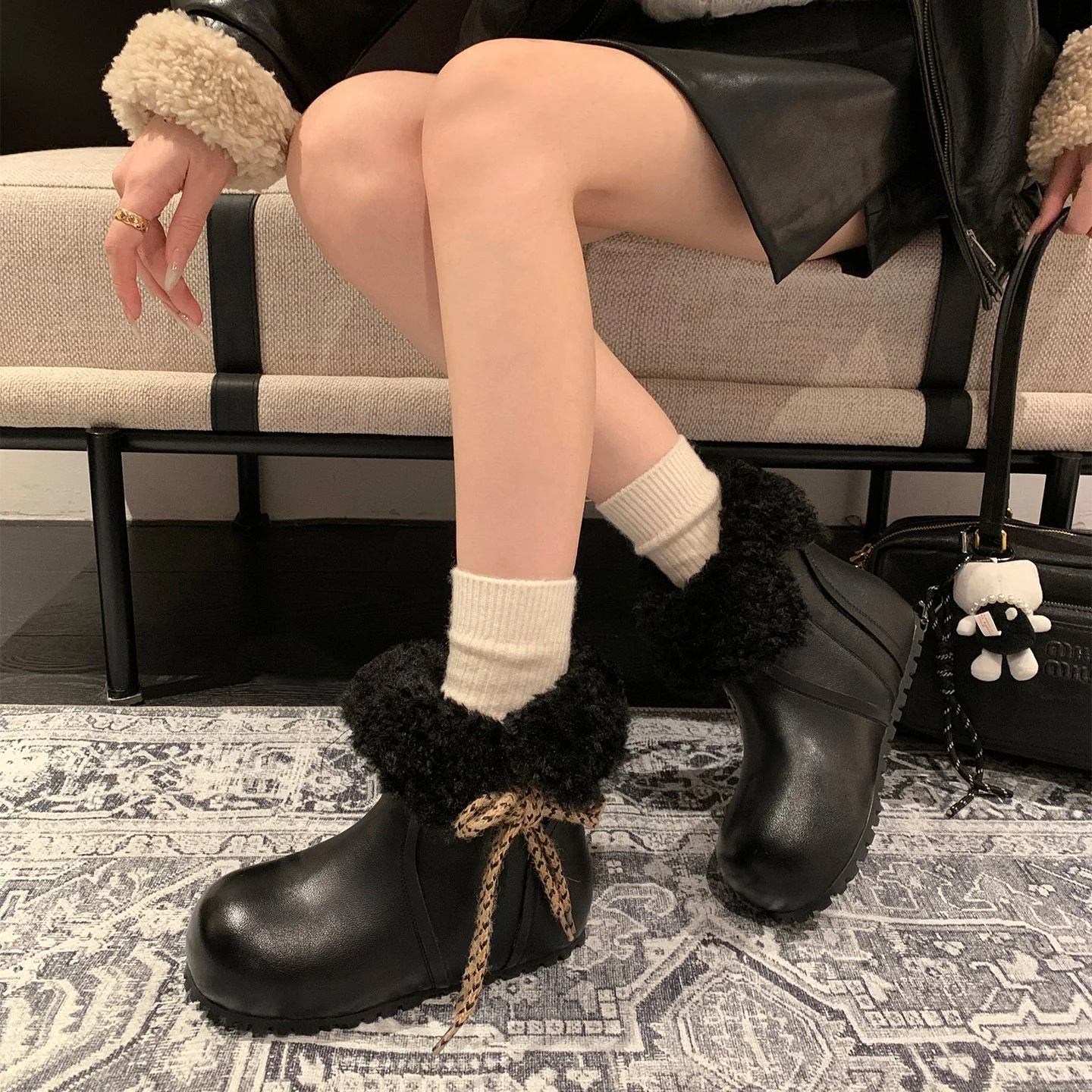 Damen Winterstiefel mit kuscheligem Innenfutter und modischer Schnürung Heidi Mode - Image 4