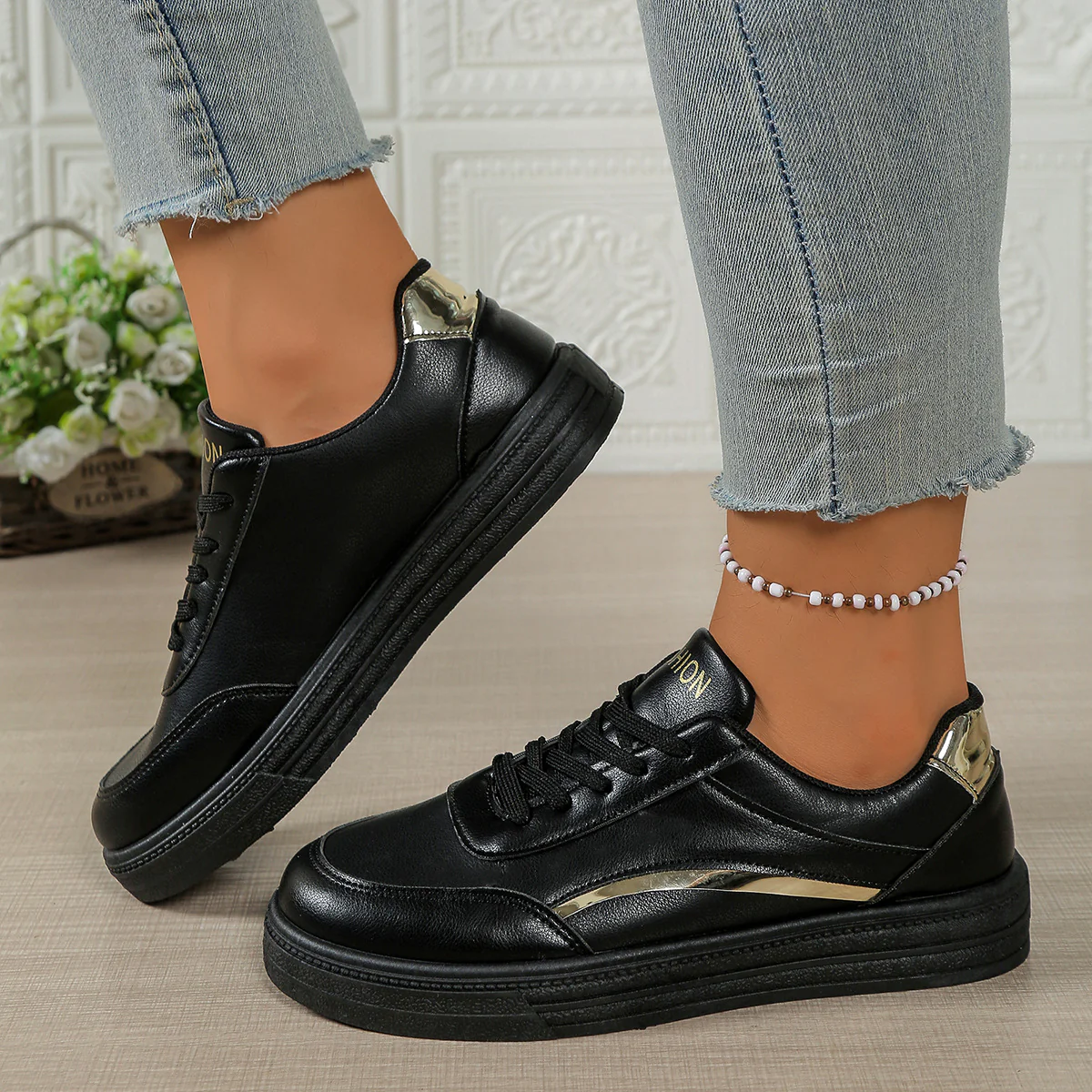 DamenModische Sneakers mit glänzenden Akzenten und komfortabler Sohle Heidi Mode - Image 4