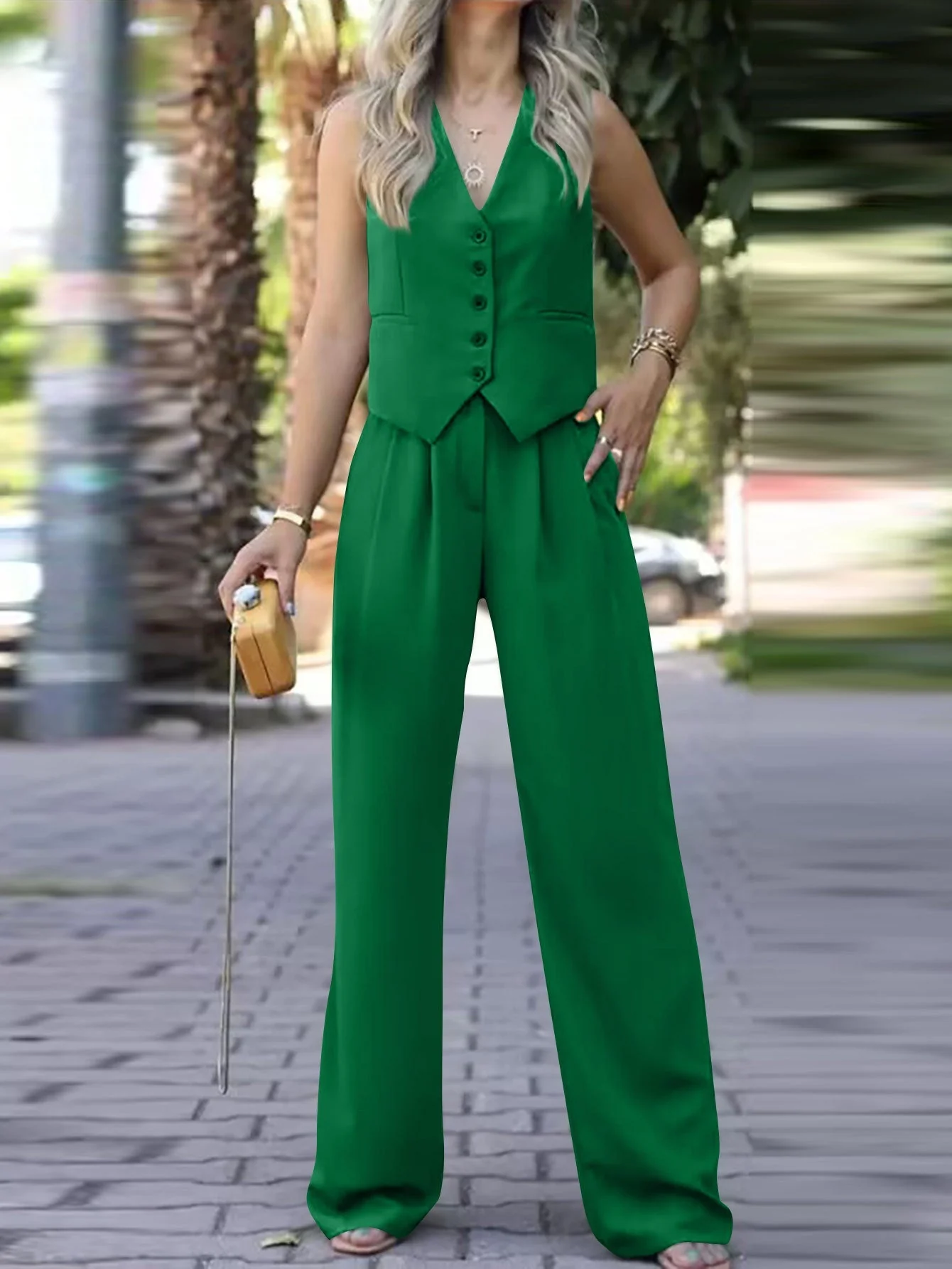 Heidi-Mode | Ärmellose V-Ausschnitt Weste mit Weitem Bein Hose Ensemble - Image 7