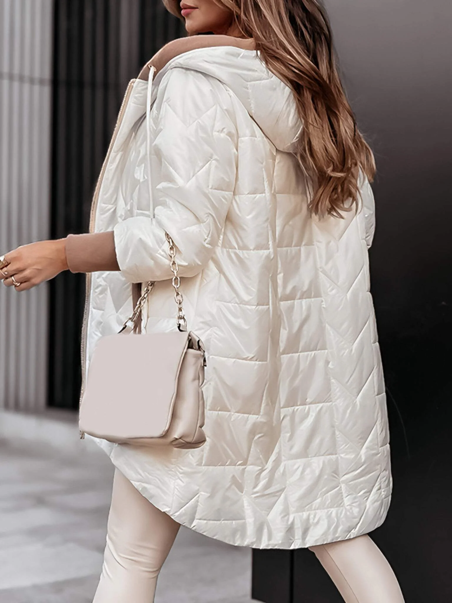 Heidi-Mode | Astrid Stylische Kapuzenjacke - Image 4