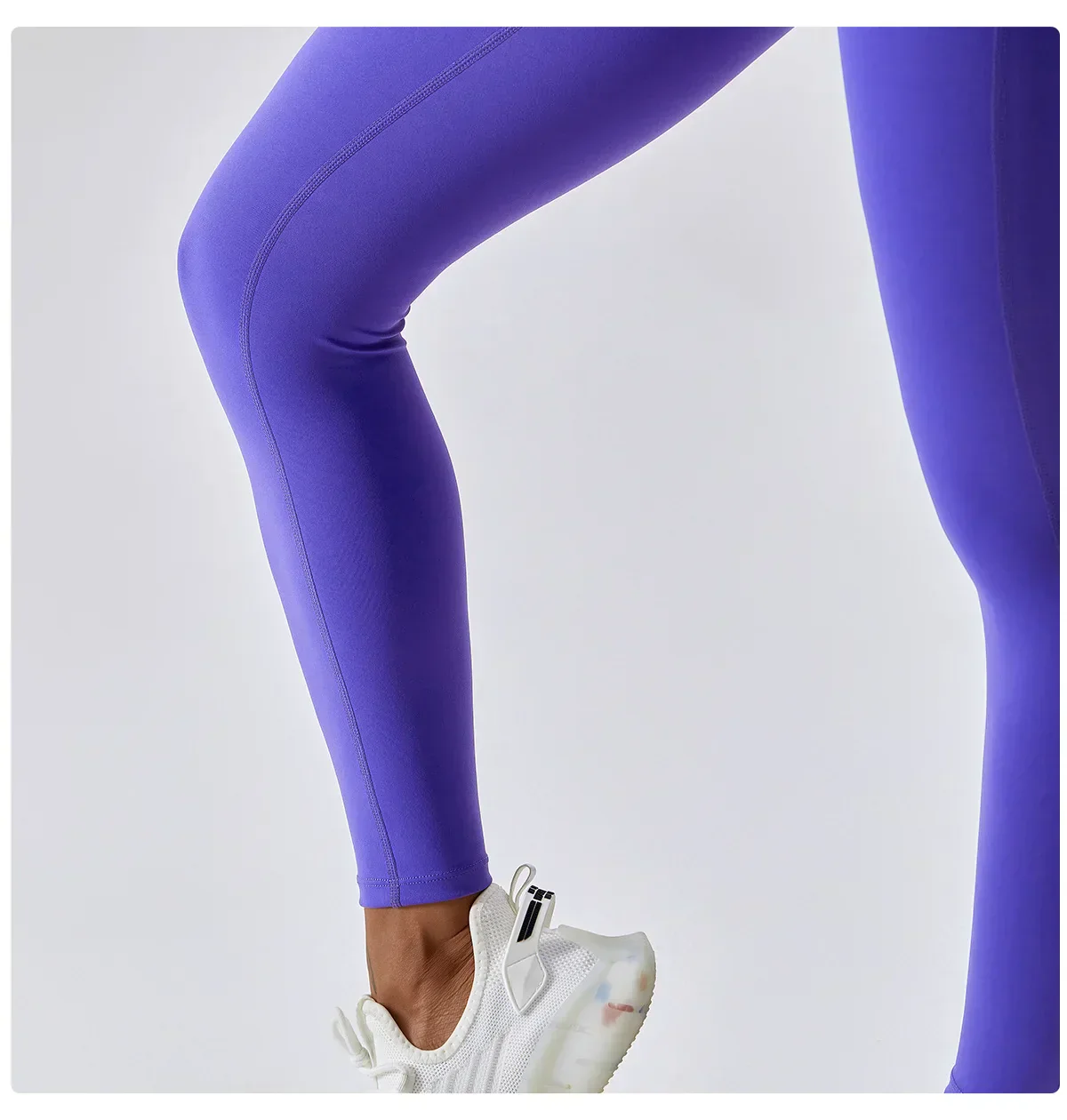 Heidi-Mode | Atmungsaktive Push-Up Yoga Leggings mit Pfirsich Hebung - Image 14