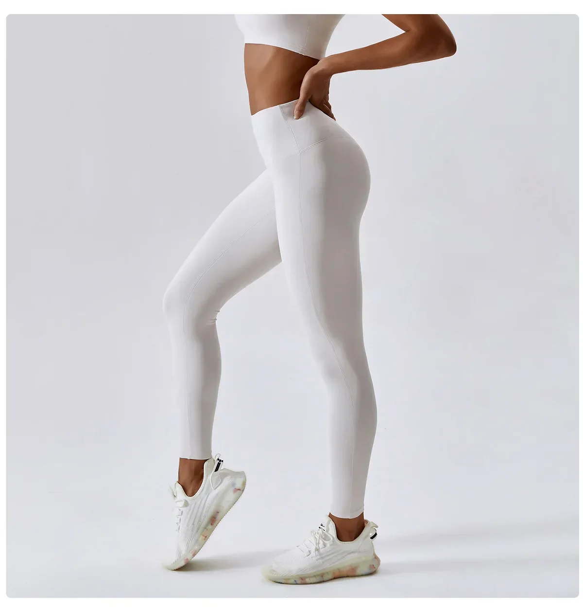 Heidi-Mode | Atmungsaktive Push-Up Yoga Leggings mit Pfirsich Hebung - Image 20