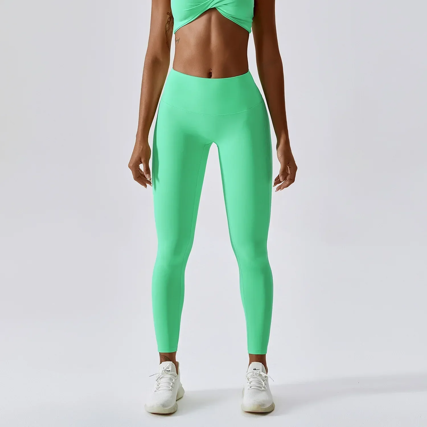 Heidi-Mode | Atmungsaktive Push-Up Yoga Leggings mit Pfirsich Hebung - Image 48