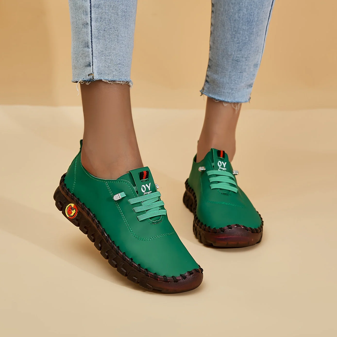 Heidi-Mode | Bequeme Lederschuhe mit Runder Spitze - Image 8