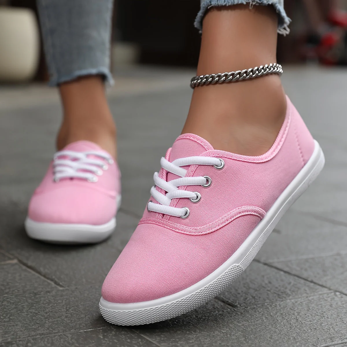Heidi-Mode | Bequeme Niedrige Canvas Schnürschuhe - Image 7