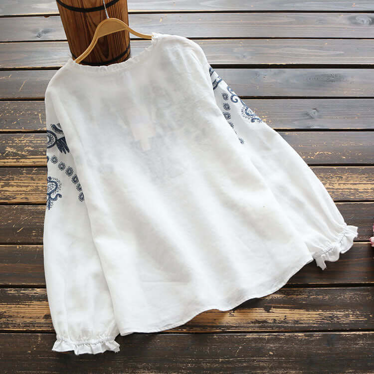 Heidi-Mode | Besticktes Rundhals-Shirt - Image 2
