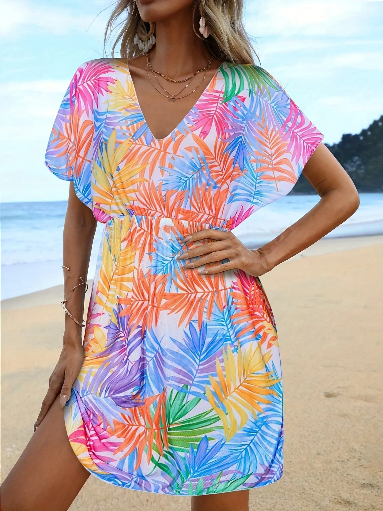 Heidi-Mode | Bohemian Strandkleid mit Porzellan Mini Druck und V-Ausschnitt - Image 7