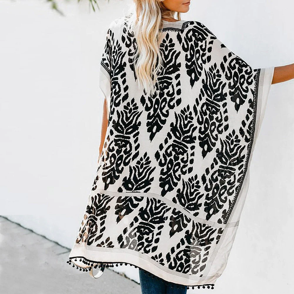 Heidi-Mode | Böhmischer Kimono mit Blattdruck und Fransendetail - Image 3