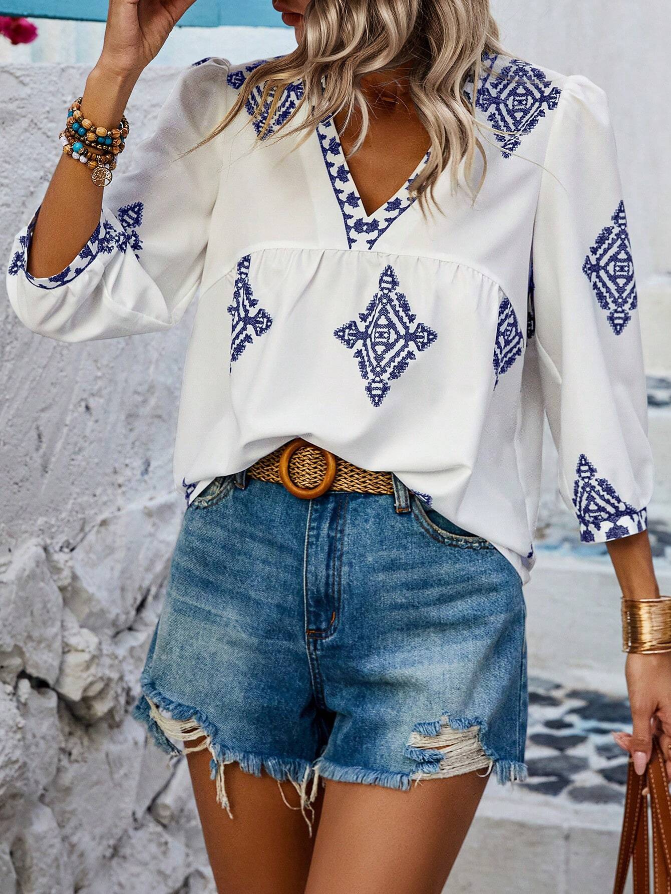 Heidi-Mode | Boho Chic V-Ausschnitt Bestickte Bluse für Frauen - Image 6