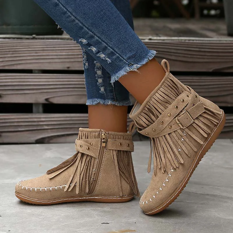 Heidi-Mode | Boho Stiefelette mit Fransen und Schnallen für Damen - Image 11
