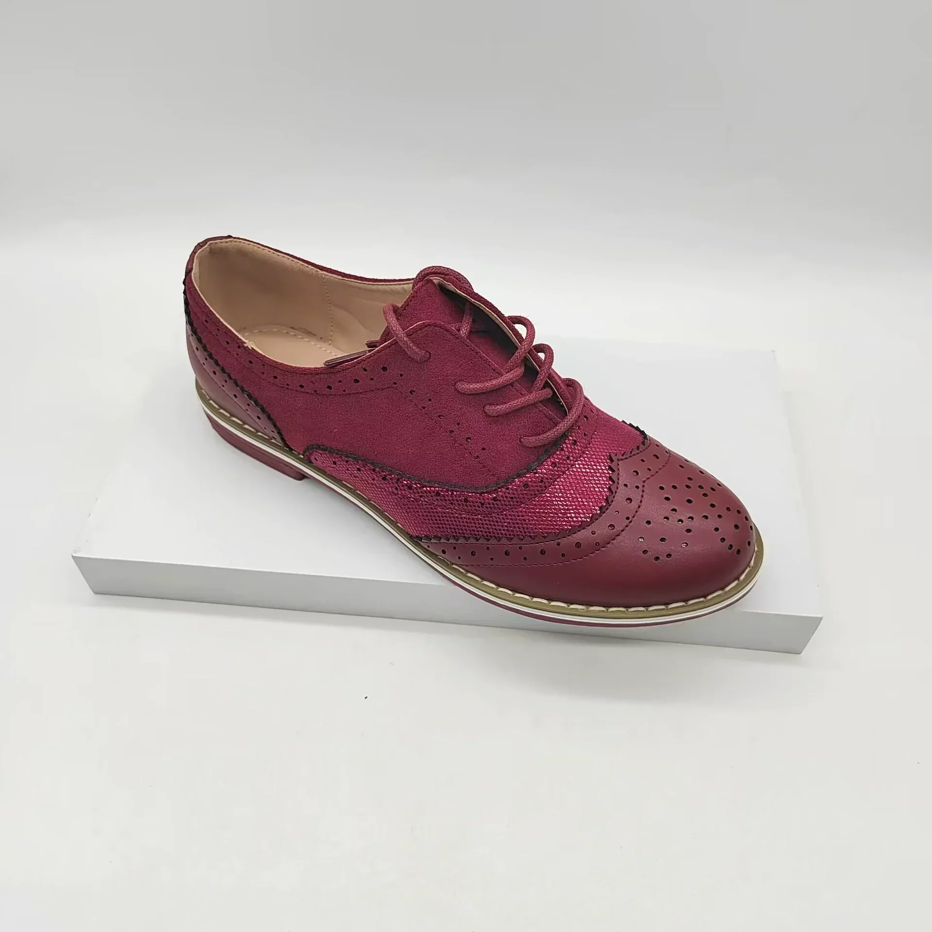 Heidi-Mode | Brogues Schuhe Echtes Leder Klassische Schnürung Elegantes Perforiertes Design - Image 4