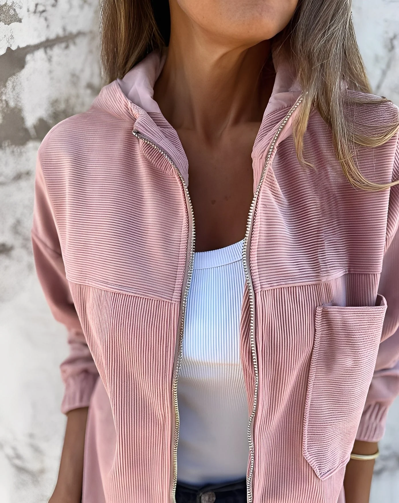 Heidi-Mode | Lässige Cord-Jacke mit Kapuze für Frauen - Image 2