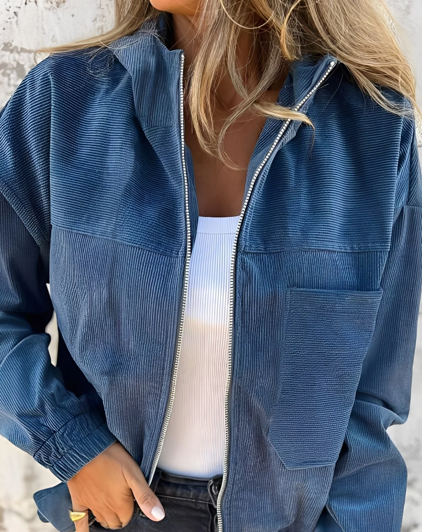 Heidi-Mode | Lässige Cord-Jacke mit Kapuze für Frauen - Image 3