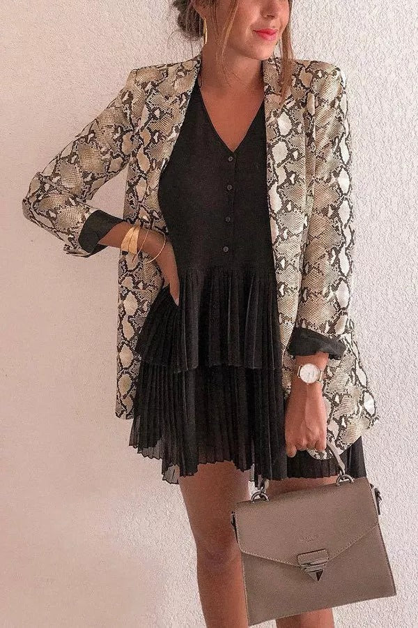 Heidi-Mode | Charmer Schlangenmuster Revers Lose Blazer - Image 6