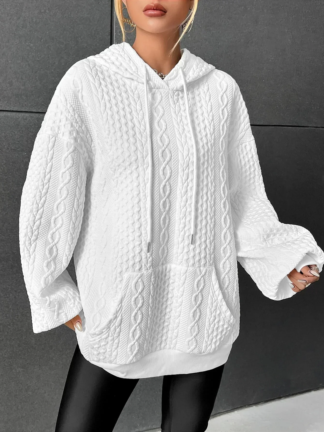 Heidi-Mode | Schicke Kapuzenpullover für Alltag und Freizeit - Image 7