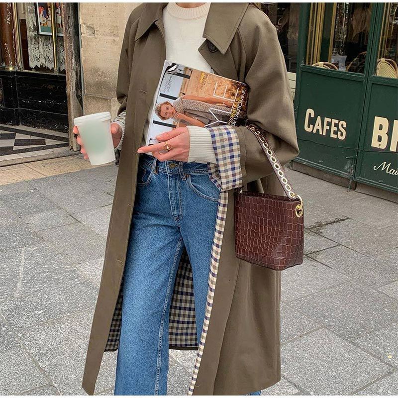 Heidi-Mode | Damen Langer Trenchcoat mit Eleganter Schnitt und Karierter Futter - Image 2