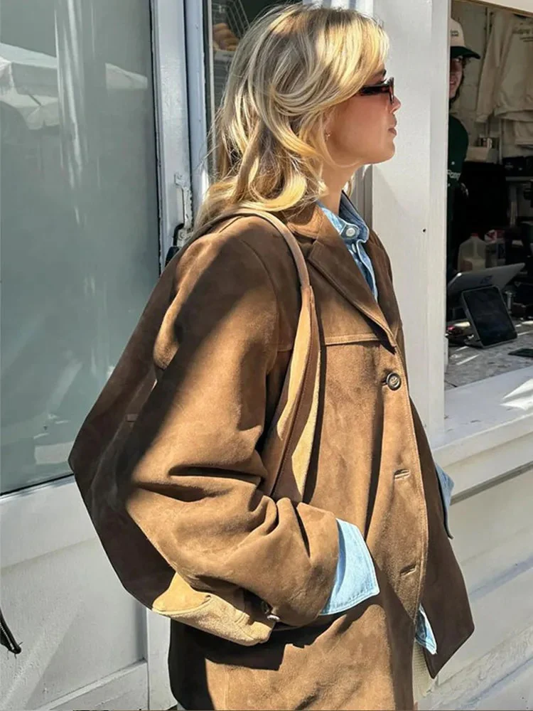 Heidi-Mode | Übergroßer brauner Trenchcoat mit breitem Revers Ideal für Herbst/Winter - Image 3