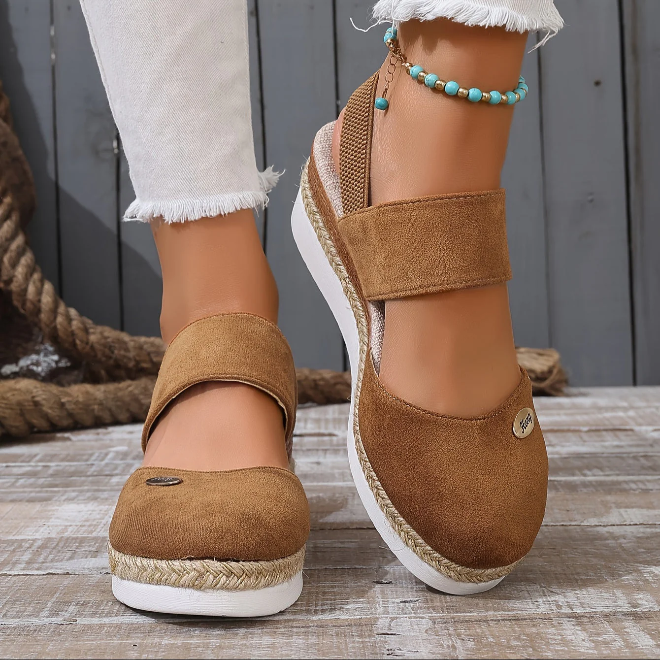 Heidi-Mode | Damen Sandalen Auf Plattform: Rutschfest, Geschlossene Zehe, Elastischer Riemen - Image 18