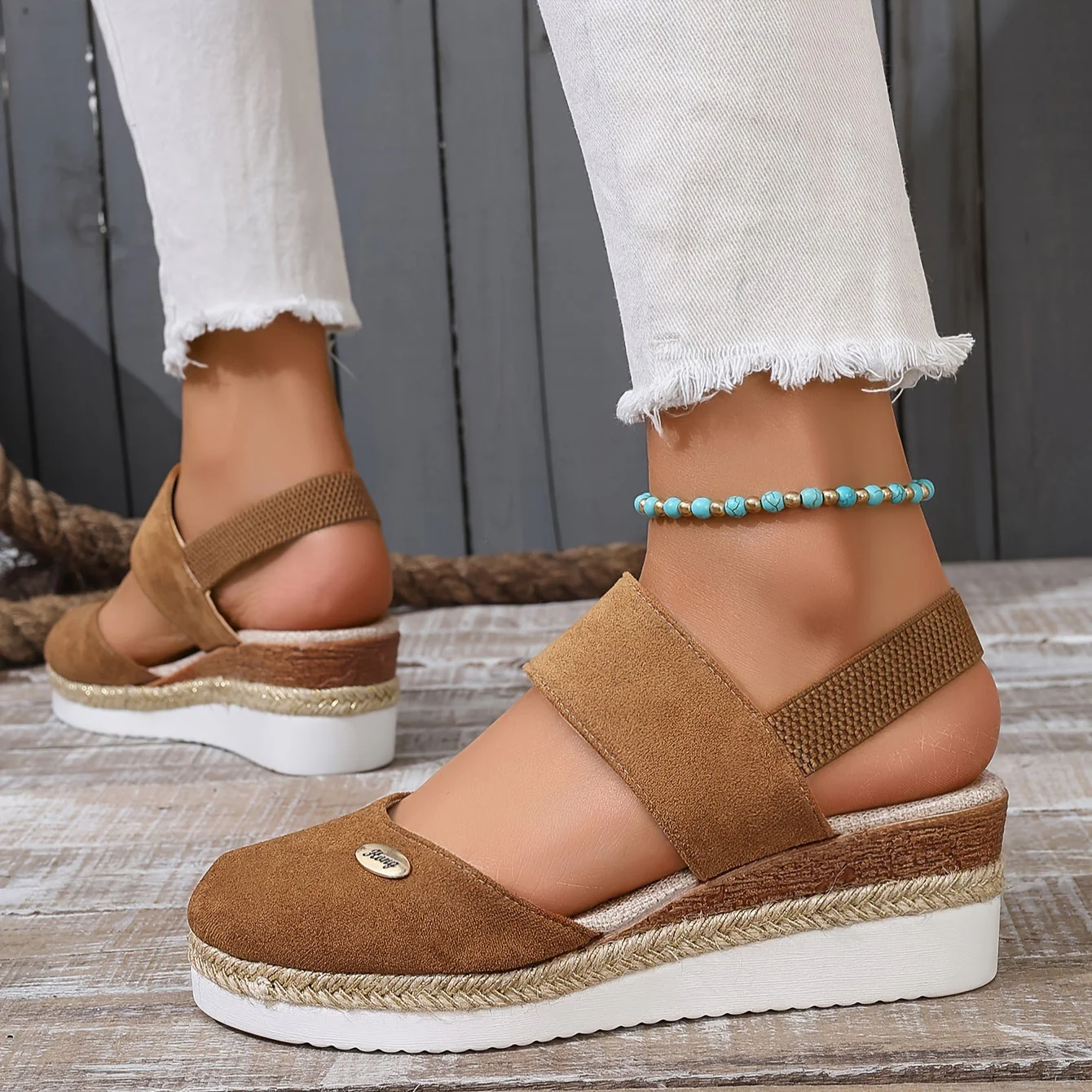 Heidi-Mode | Damen Sandalen Auf Plattform: Rutschfest, Geschlossene Zehe, Elastischer Riemen - Image 23