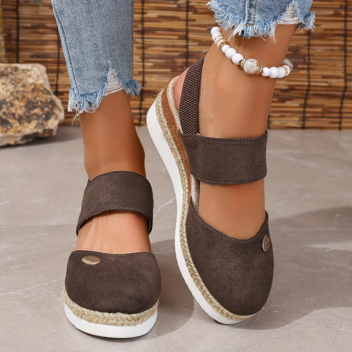 Heidi-Mode | Damen Sandalen Auf Plattform: Rutschfest, Geschlossene Zehe, Elastischer Riemen - Image 33