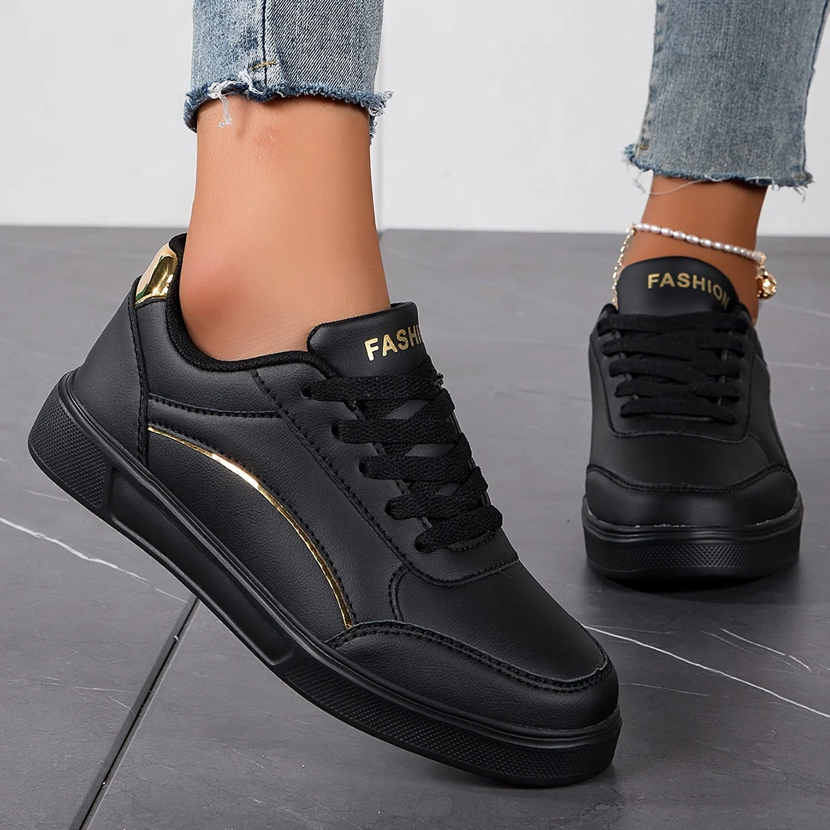 Heidi-Mode | Damen Sneaker In Einfarbiger Ausführung mit Schnürsenkeln und Weicher Sohle - Image 7