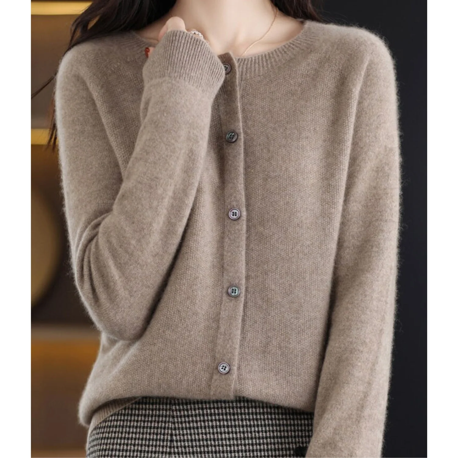 Heidi-Mode | Damen-Strickjacke mit O-Ausschnitt Aus 100 % Reiner Merinowolle, Kaschmirpullover - Image 10