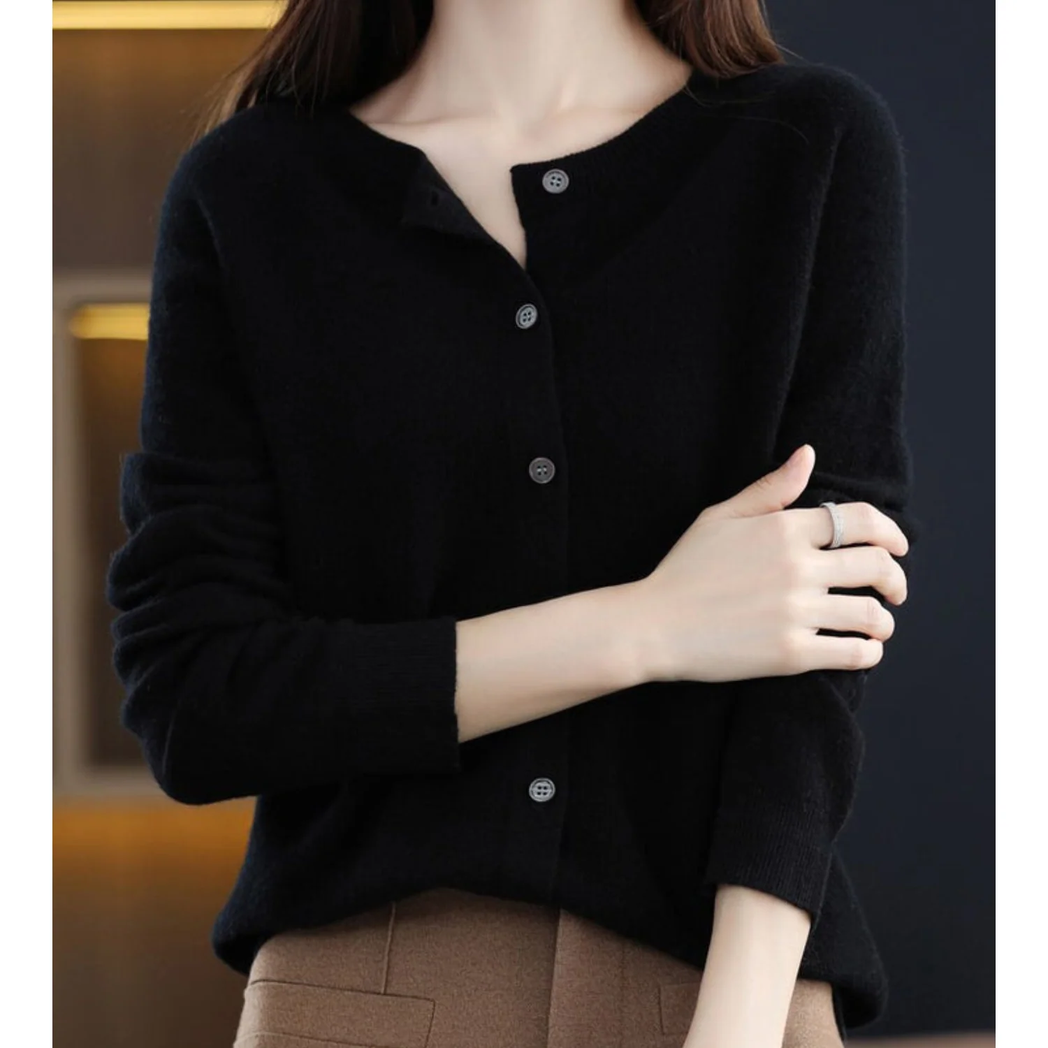 Heidi-Mode | Damen-Strickjacke mit O-Ausschnitt Aus 100 % Reiner Merinowolle, Kaschmirpullover - Image 6