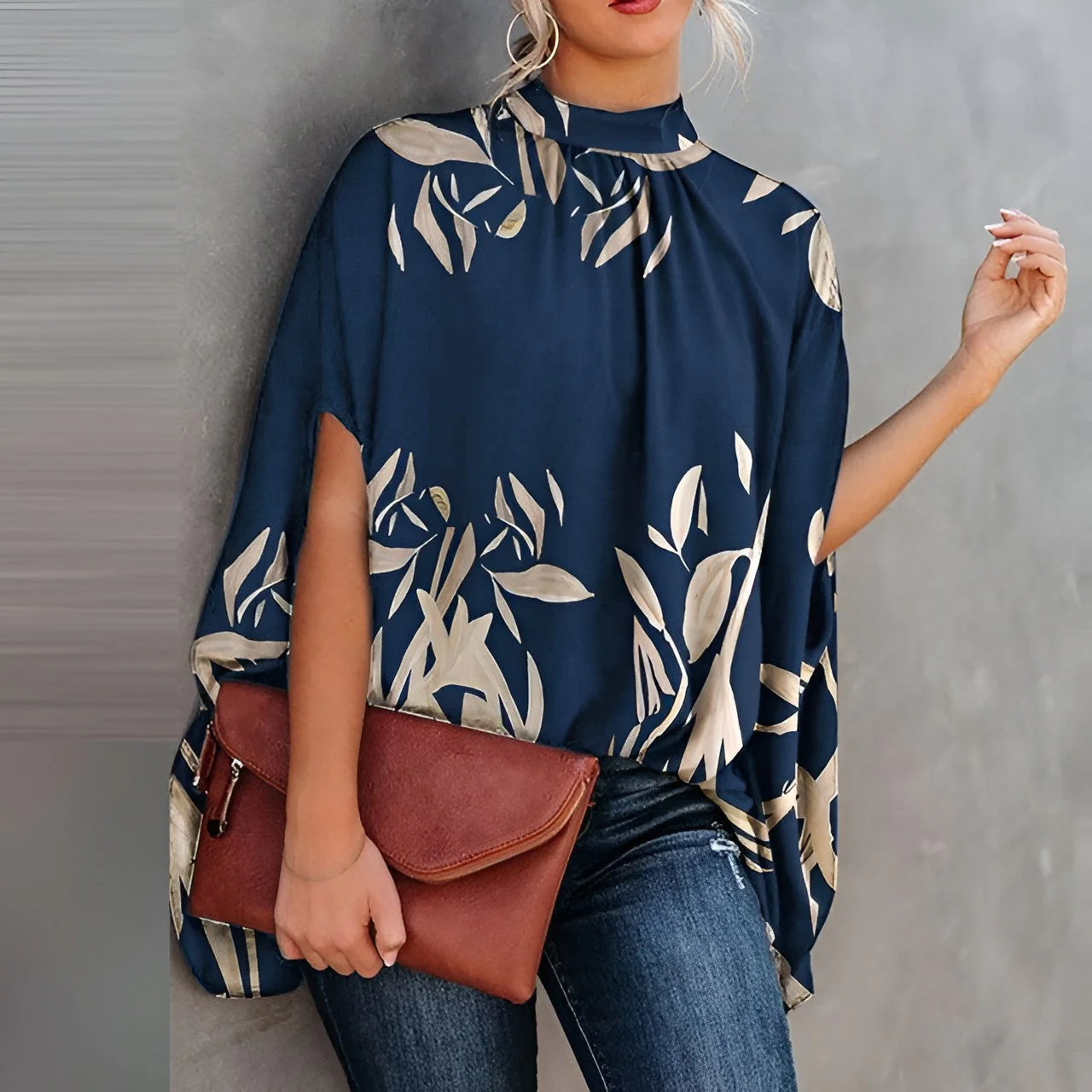 Heidi-Mode | Einzigartige und Elegante Damenbluse - Stilvoll und Raffiniert - Image 2