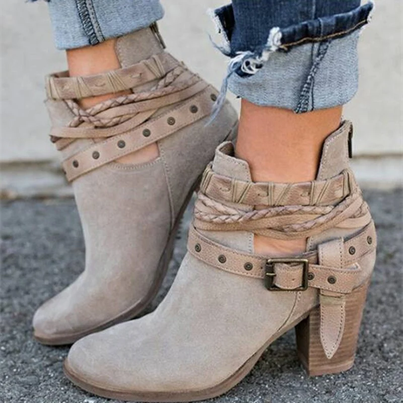 Heidi-Mode | Einzigartige und Elegante Stiefeletten mit Riemchen - Image 2