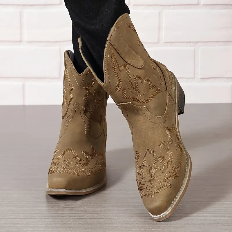 Heidi-Mode | Elegant Gestickte Western Stiefeletten - Image 6