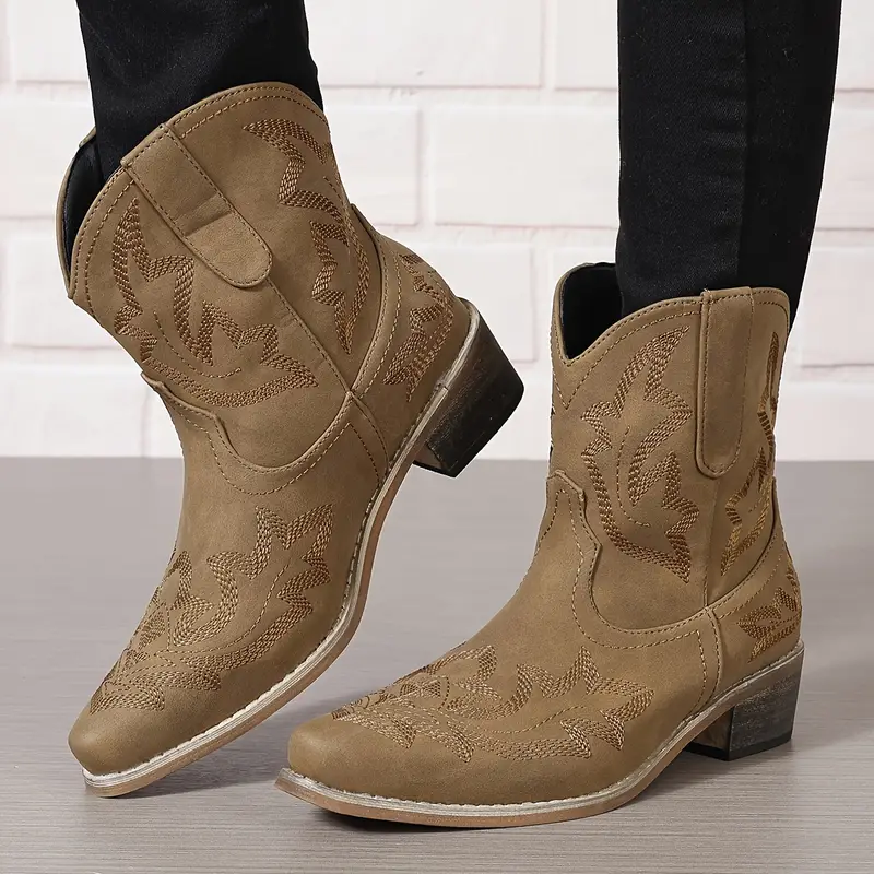 Heidi-Mode | Elegant Gestickte Western Stiefeletten - Image 7