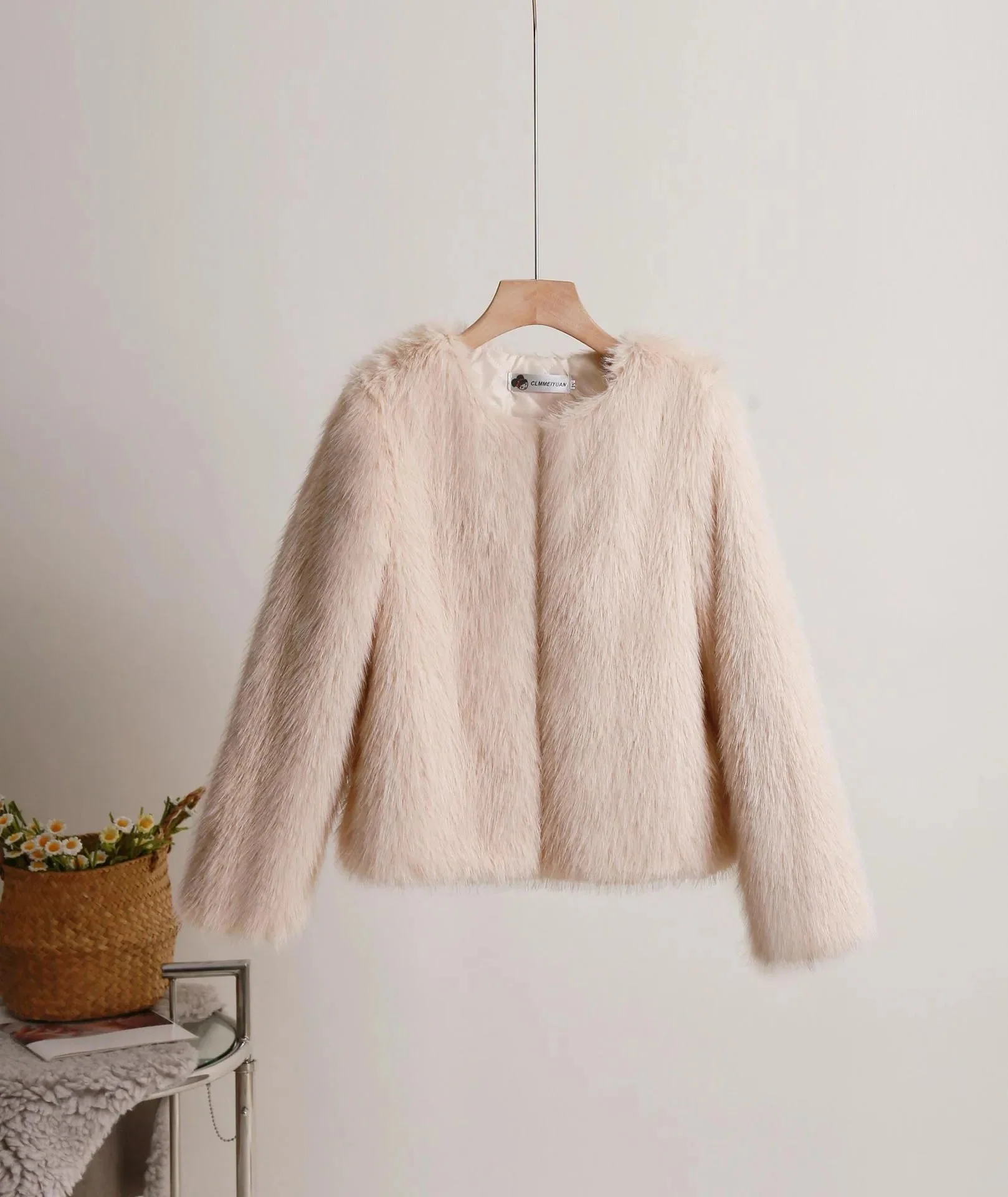 Heidi-Mode | Einfarbiger Kurzmantel für Damen - Image 3