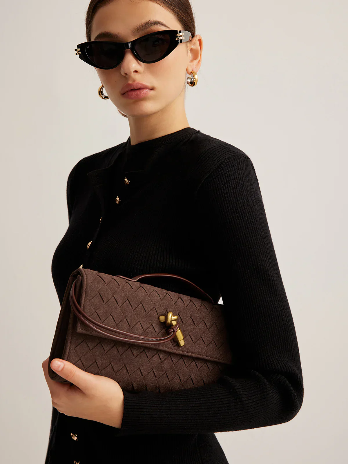 Heidi-Mode | Elegante Braune Gewebte Clutch - Image 5