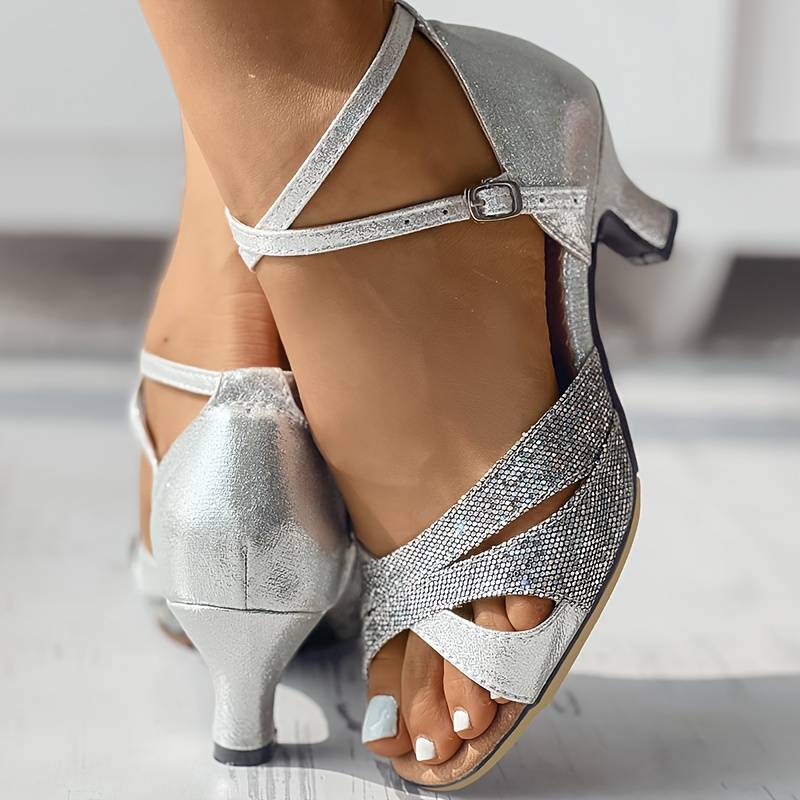 Heidi-Mode | Elegante Pailletten-Sandalen - Image 3