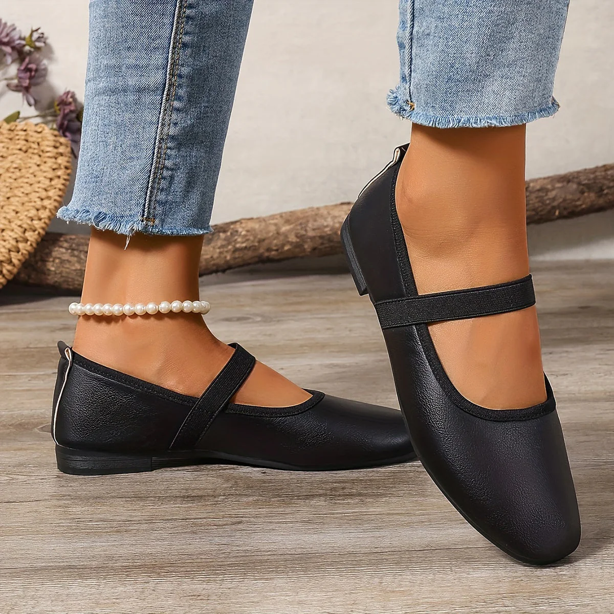 Heidi-Mode | Elegante Weiße Mary Jane Ballerinas - Image 8