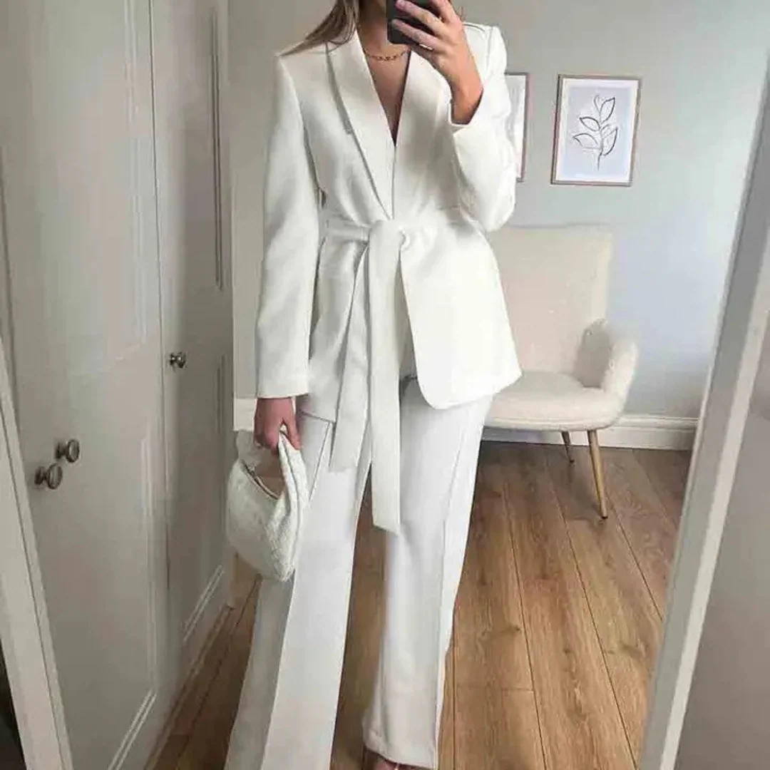 Heidi-Mode | Eleganter Blazer mit Gürtel und Passender Hose - Image 9