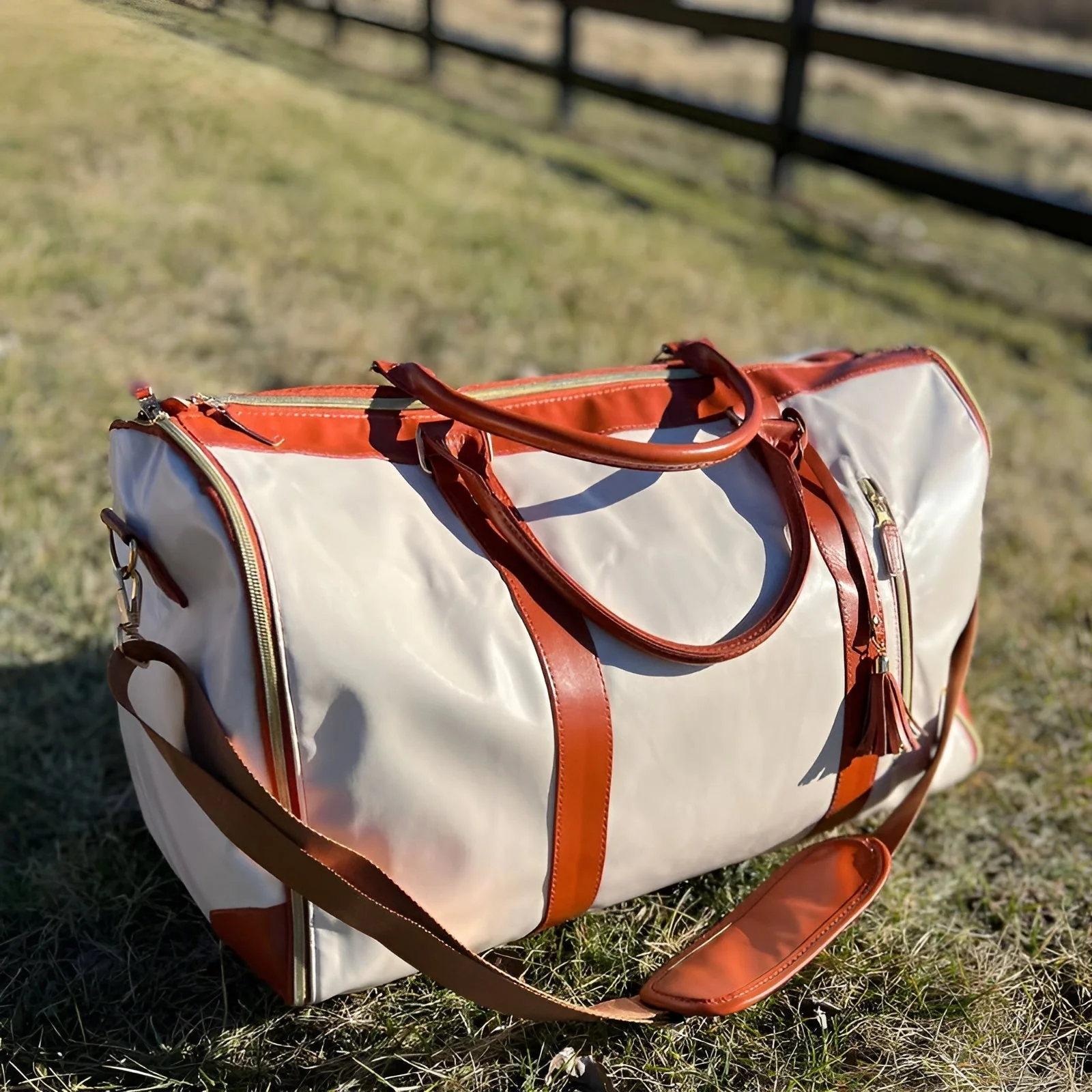 Heidi-Mode | Eleganter Kleiderorganizer Umhängetasche Aus Vegan Leder - Image 2