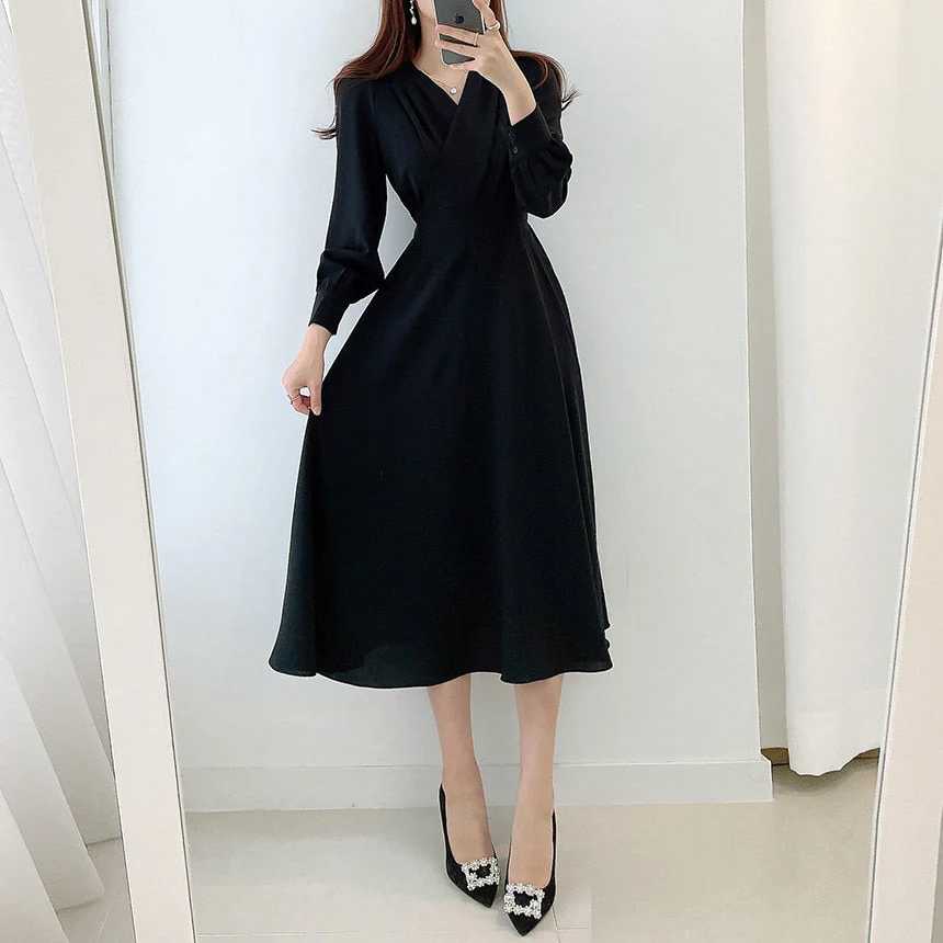 Heidi-Mode | Elegantes Kleid mit Puffärmeln und V-Ausschnitt In A-Linie - Image 8