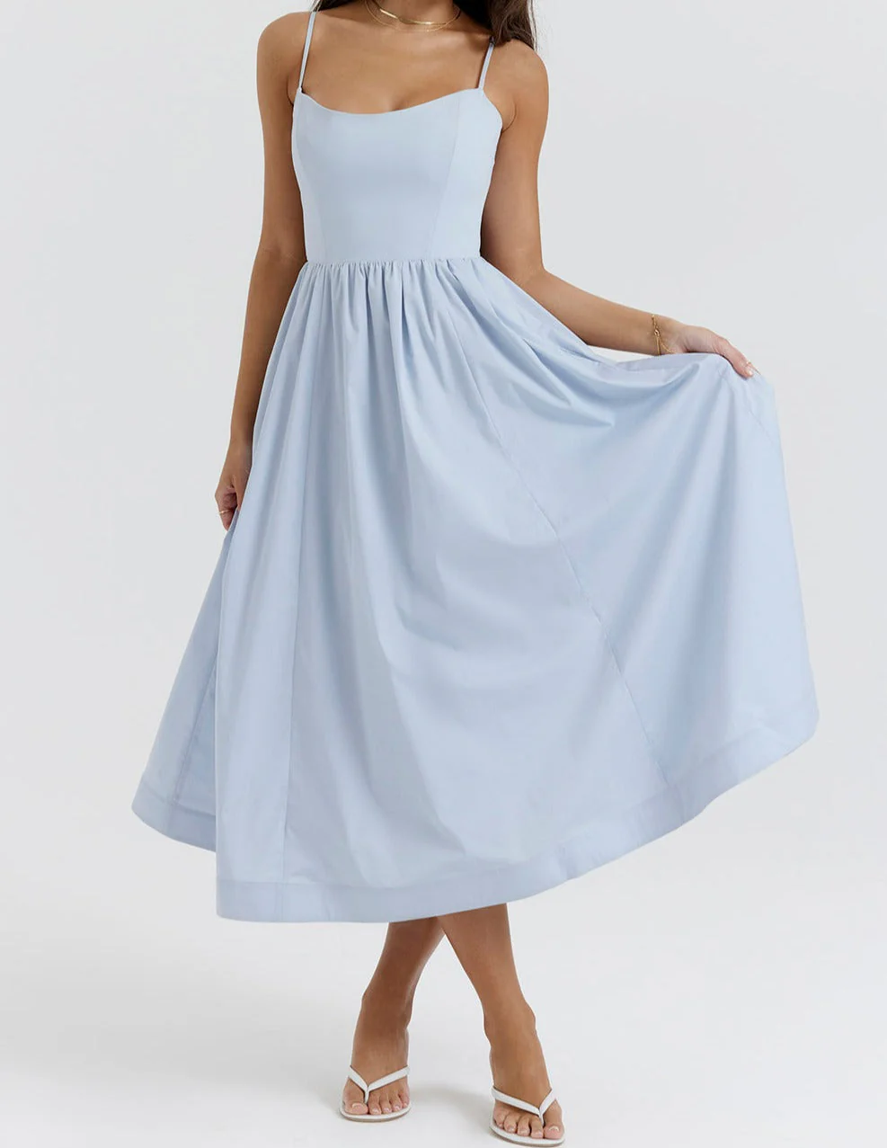 Heidi-Mode | Elegantes Midikleid Look - Image 14