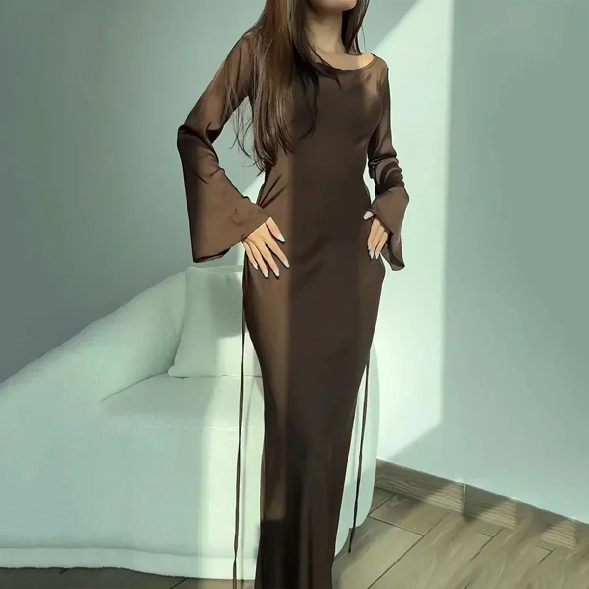 Heidi-Mode | Elegantes Minimalistisches Abendkleid Schlichtes, Elegantes Abendkleid mit Langen Ärmeln - Image 3