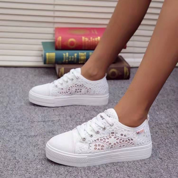 Heidi-Mode | Eleganz Zu Den Lässigen Sneaker-Schuhen Sneakers mit Schnürverschluss - Image 4