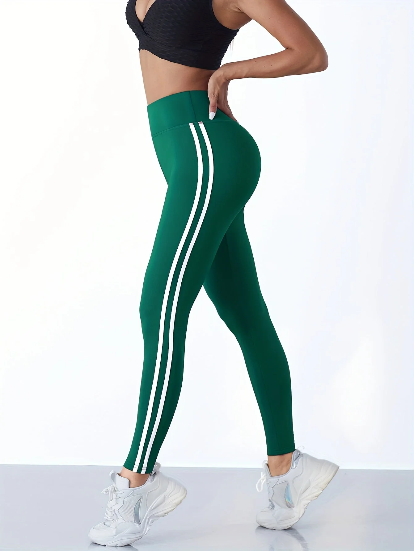 Heidi-Mode | Feuchtigkeitsableitende Yogaleggings mit Hohem Bund - Image 3